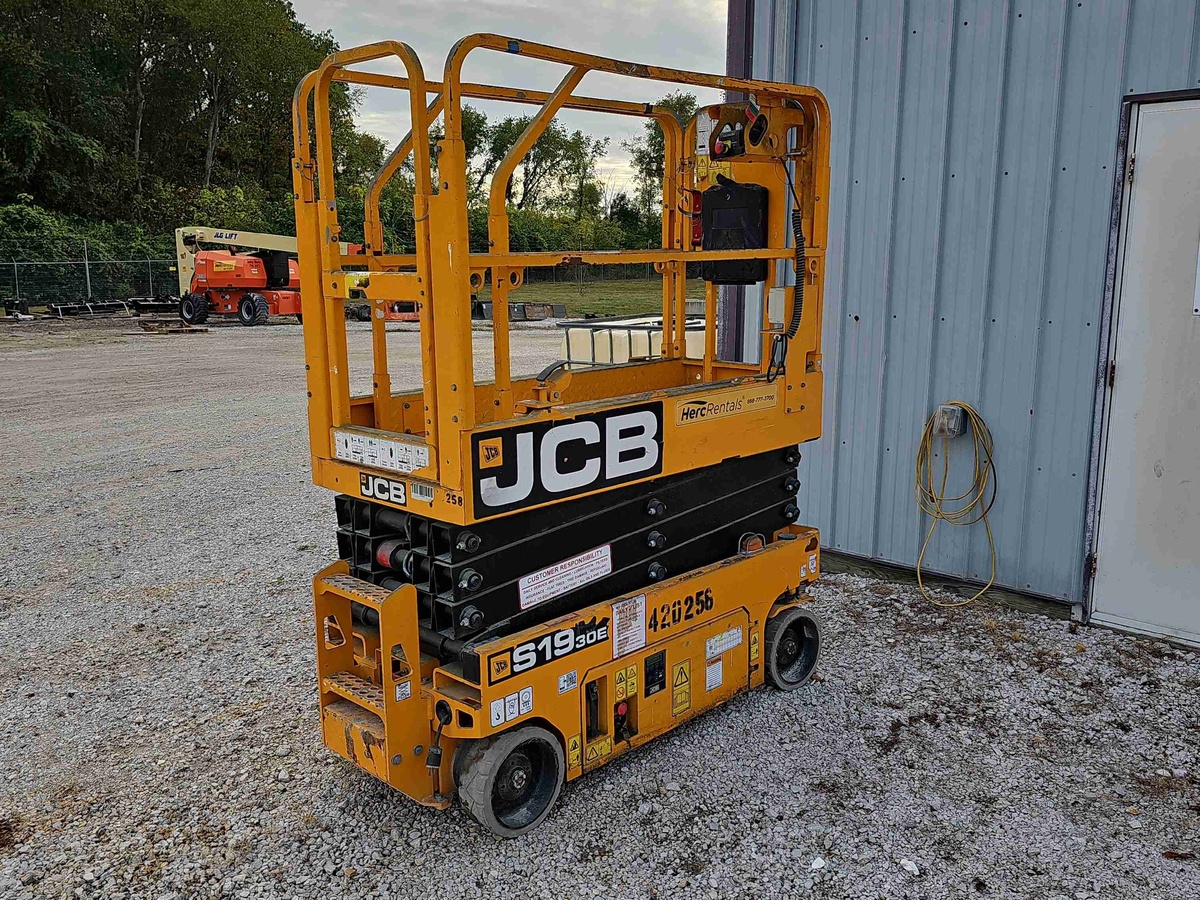 2022 JCB S1930E-3