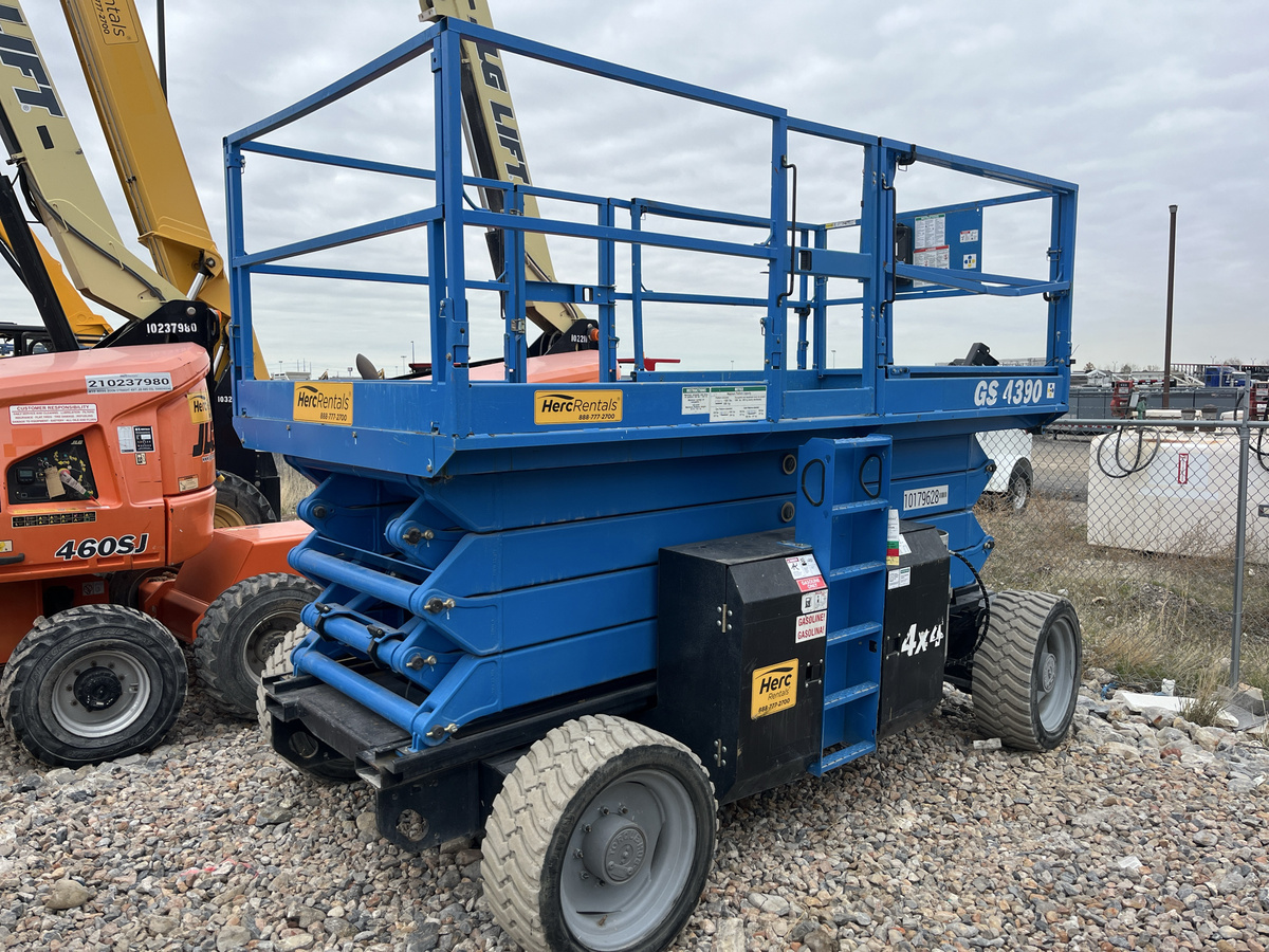 2016 Genie GS-4390 RT