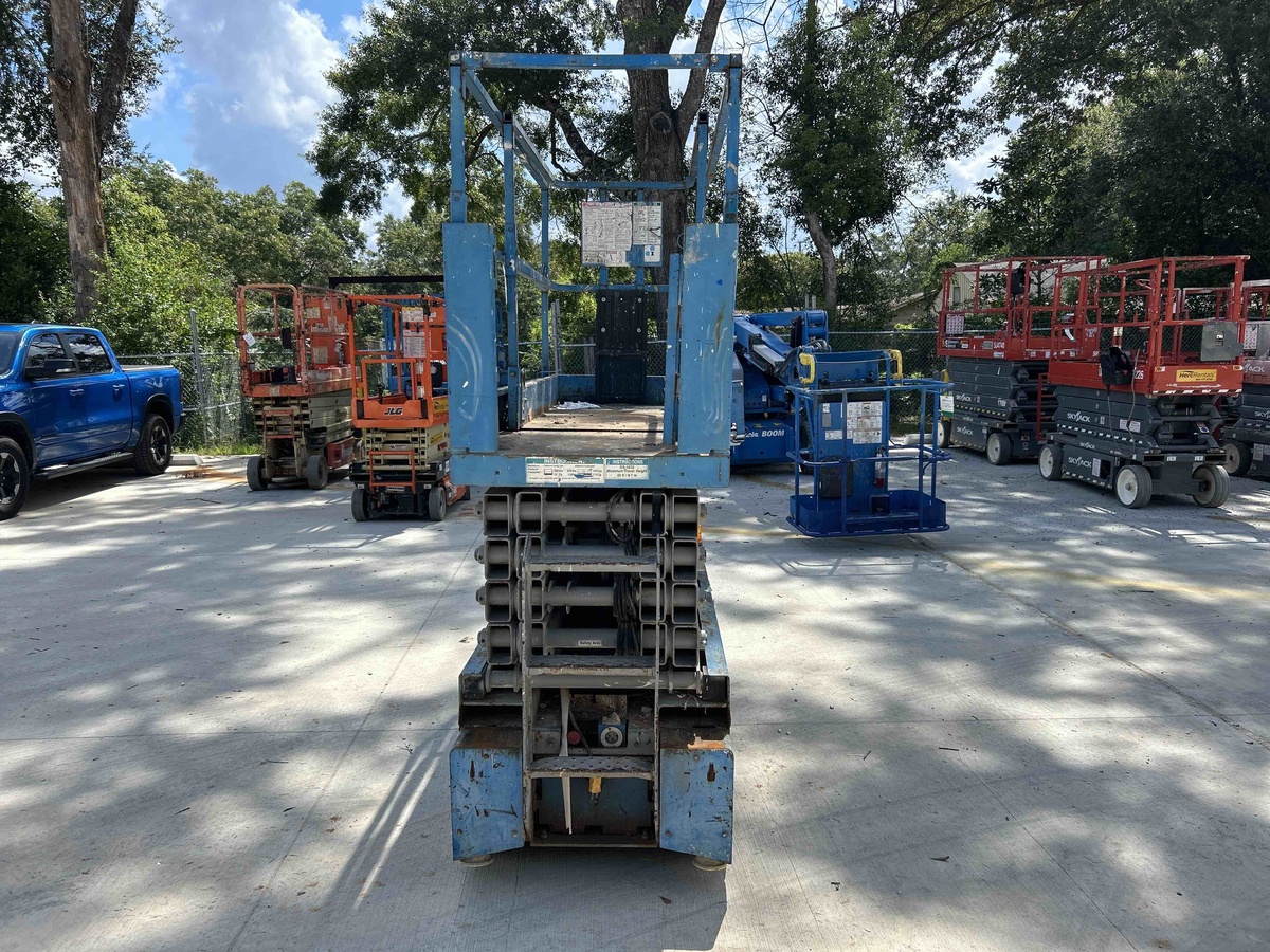 2016 Genie GS-3232-5