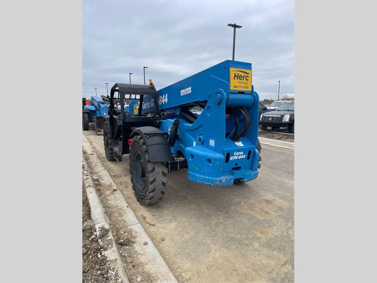 2018 Genie GTH 844