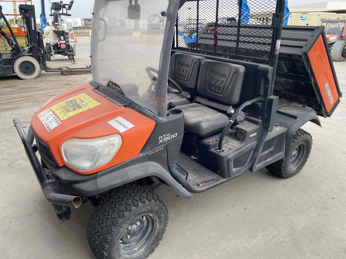 2018 Kubota RTVX900