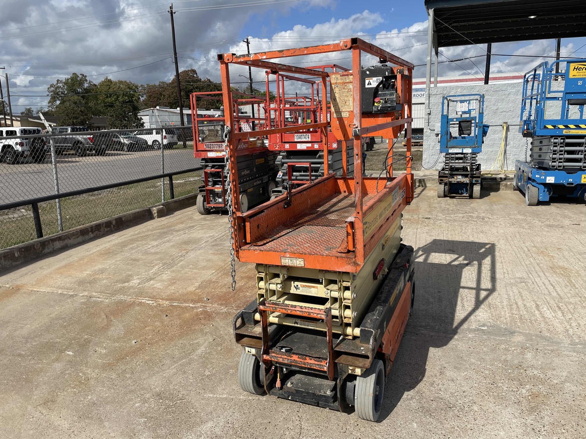 2018 JLG 1932R