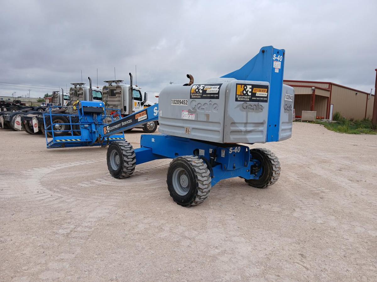 2017 Genie S-40-14