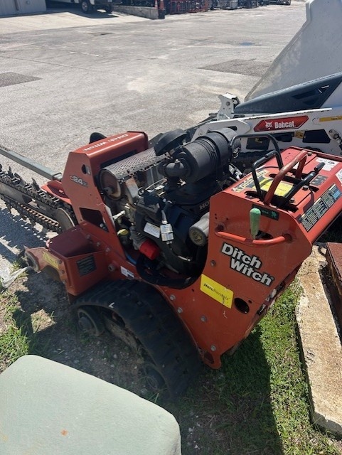 2019 Ditch Witch C24X-3
