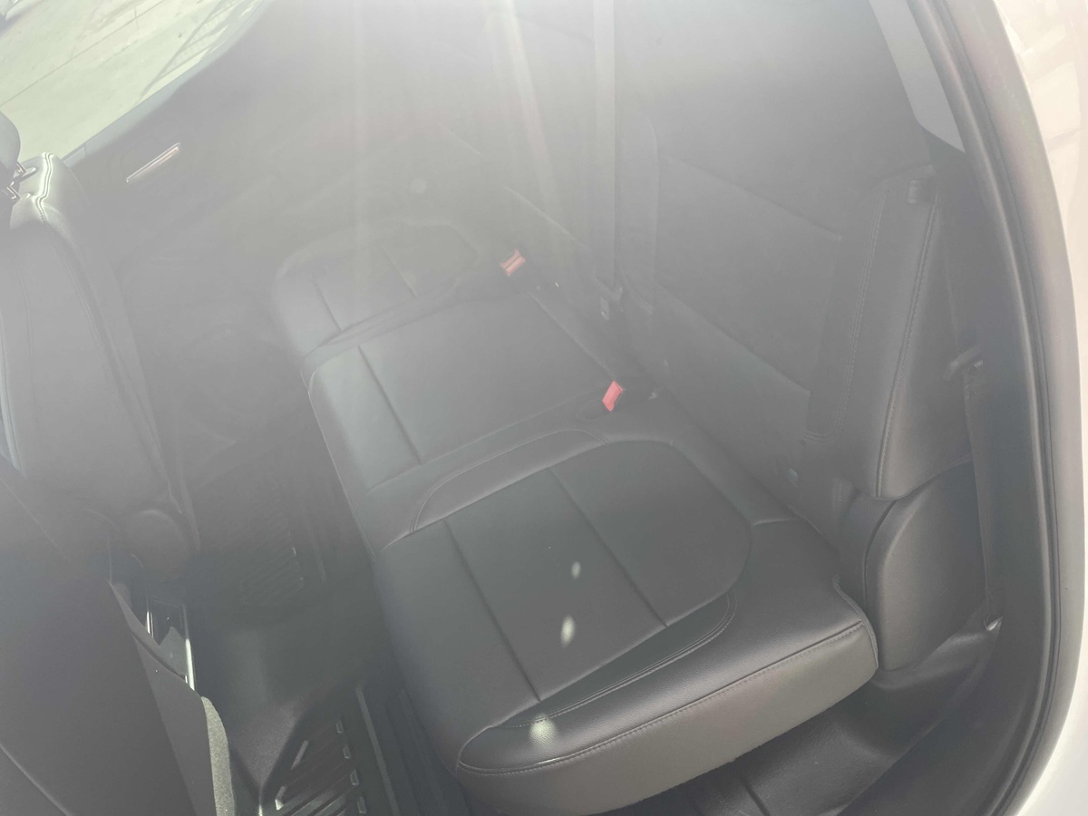 2020 Chevrolet 1500-11