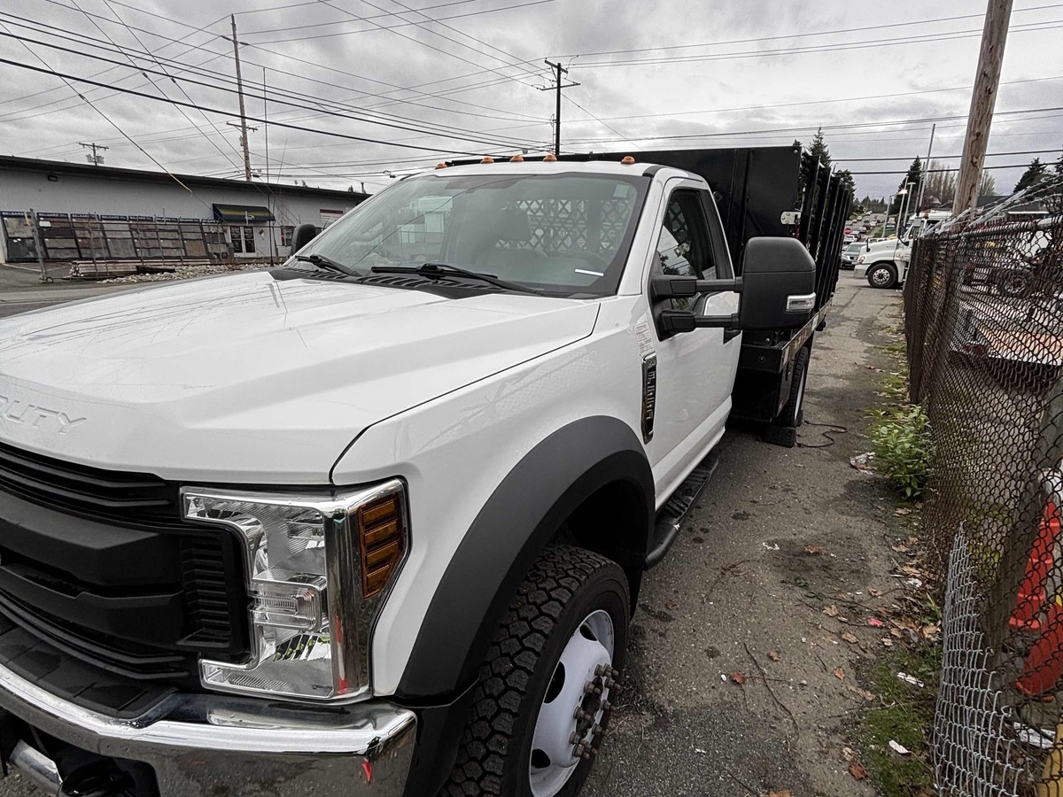 2019 Ford F550-4