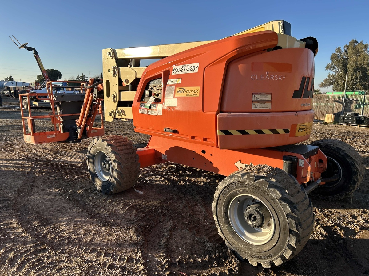 2018 JLG 450AJ-4