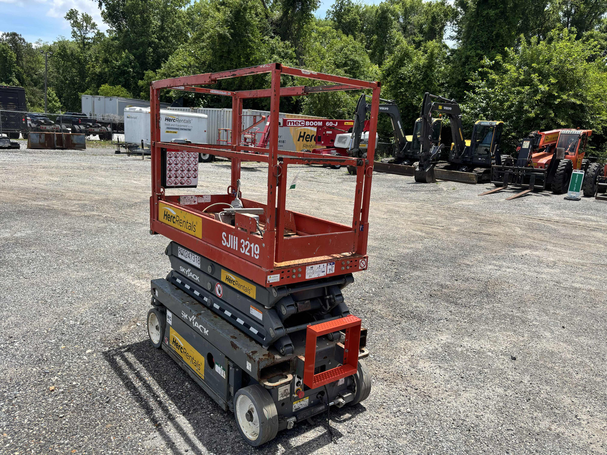 2019 Skyjack SJ3219-7