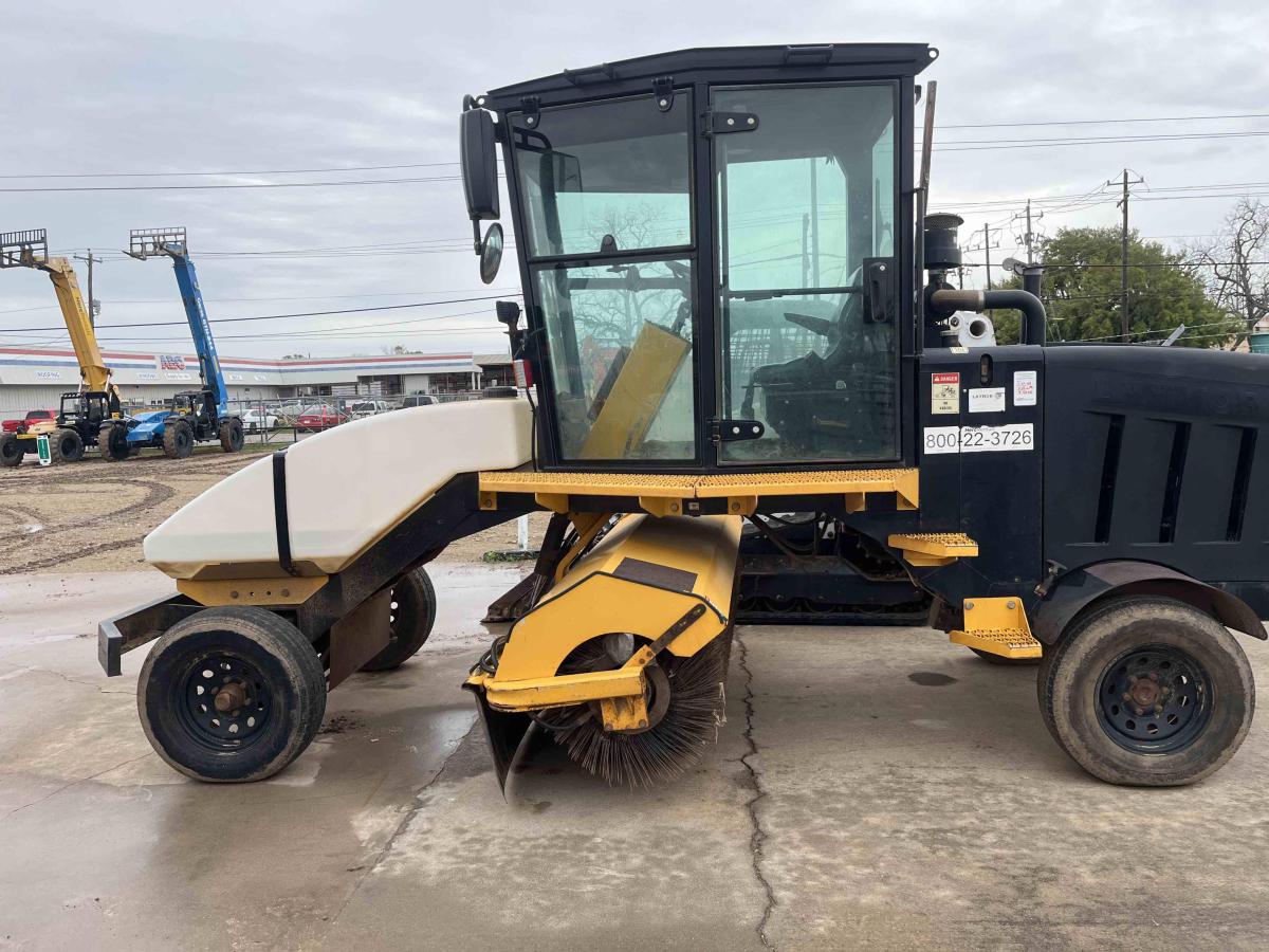 2018 LayMor SweepMaster 450-ST
