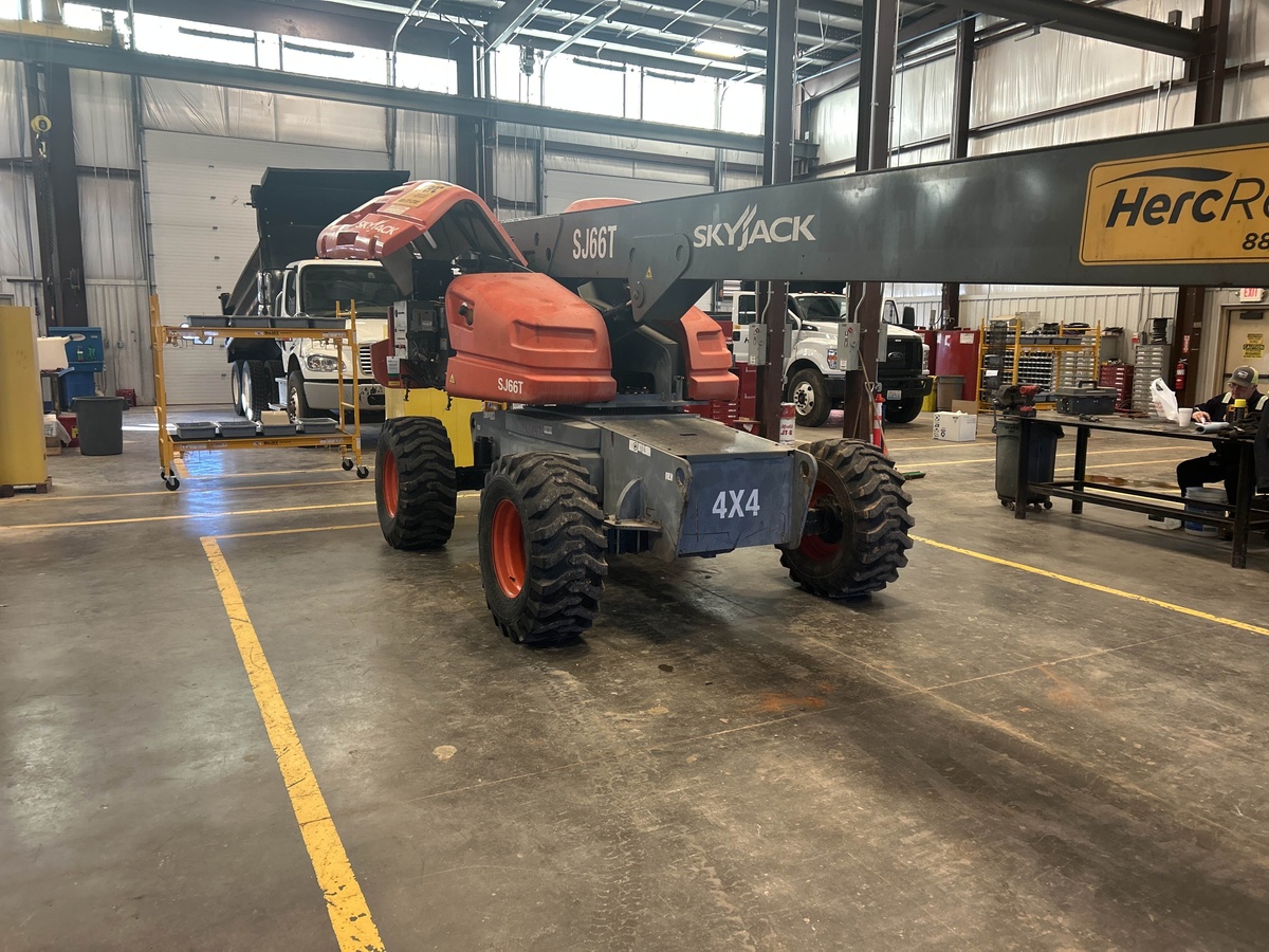 2018 Skyjack SJ66 T