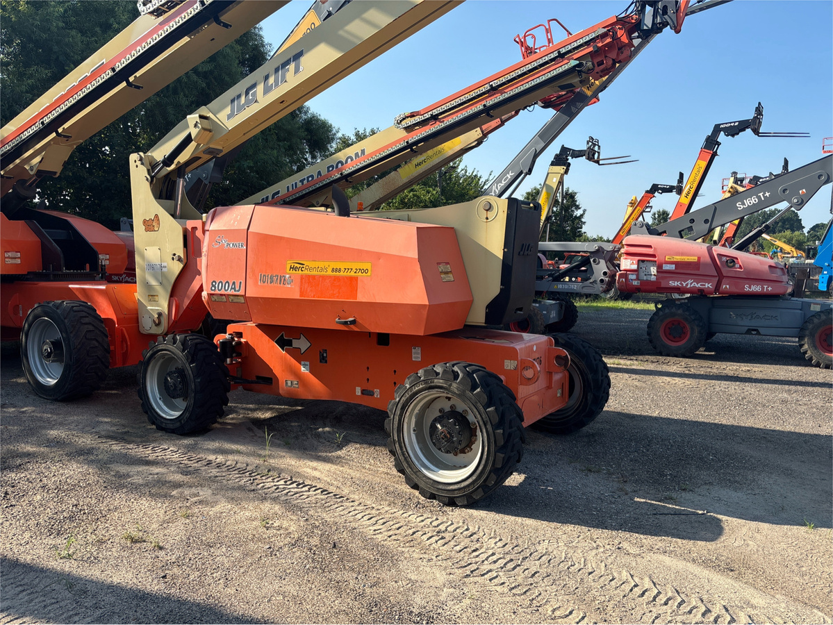 2016 JLG 800AJ-7