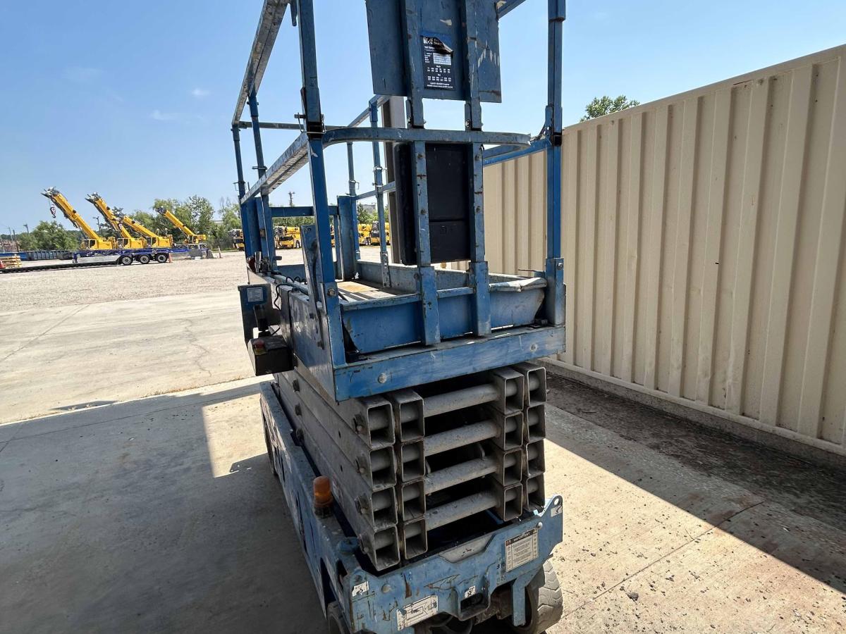 2016 Genie GS-3232-2