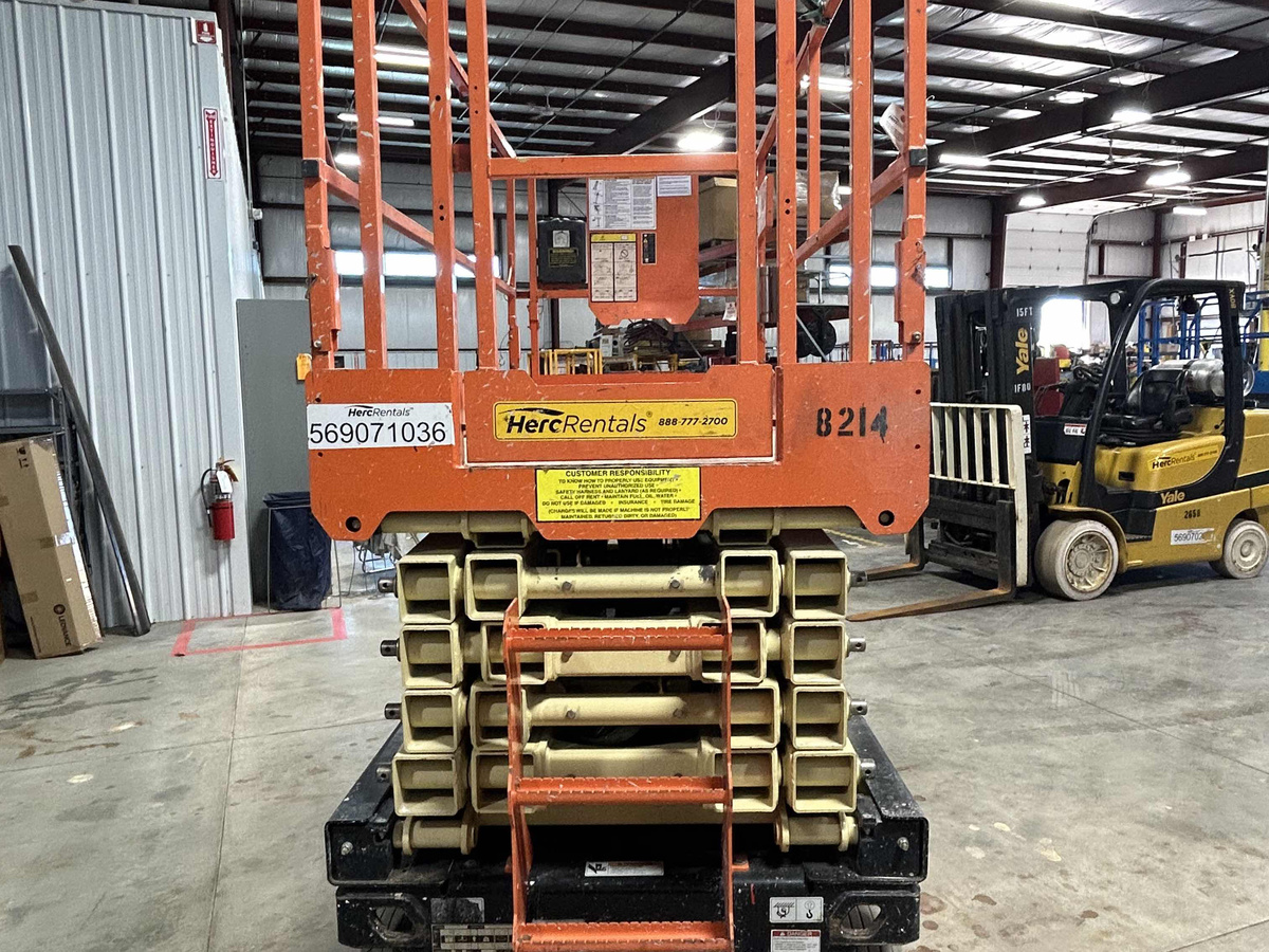 2019 JLG 4045R-4