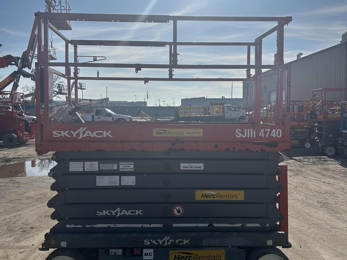 2018 Skyjack SJ4740-3