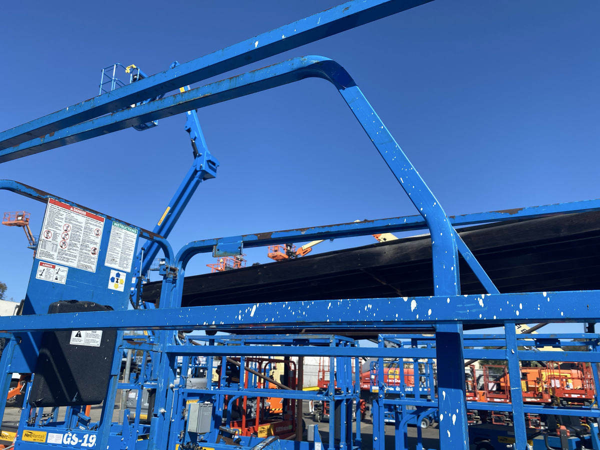 2018 Genie GS-3246-18