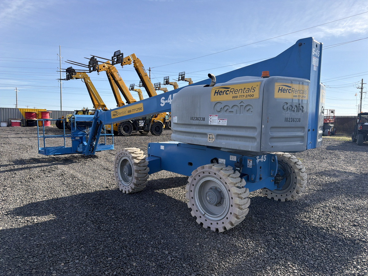 2018 Genie S-45-4
