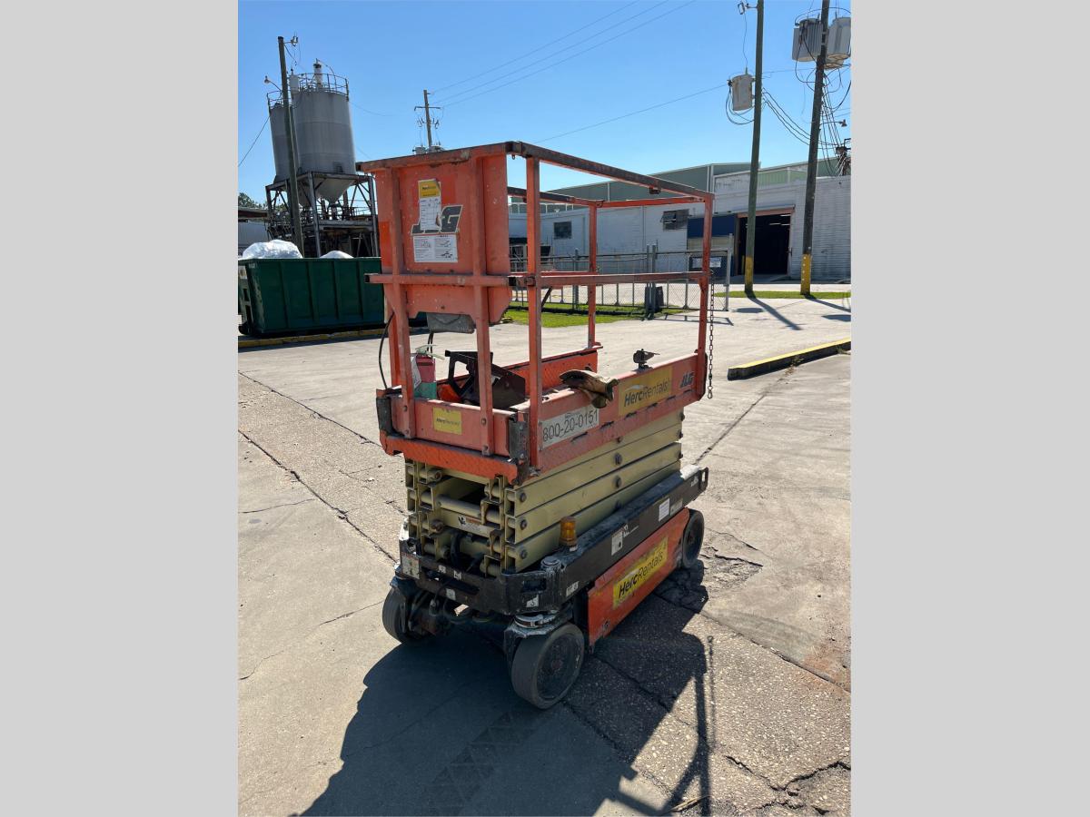 2018 JLG 1932R