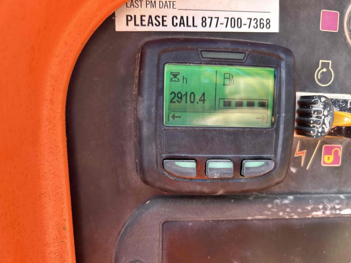 2018 JLG 460SJ-7