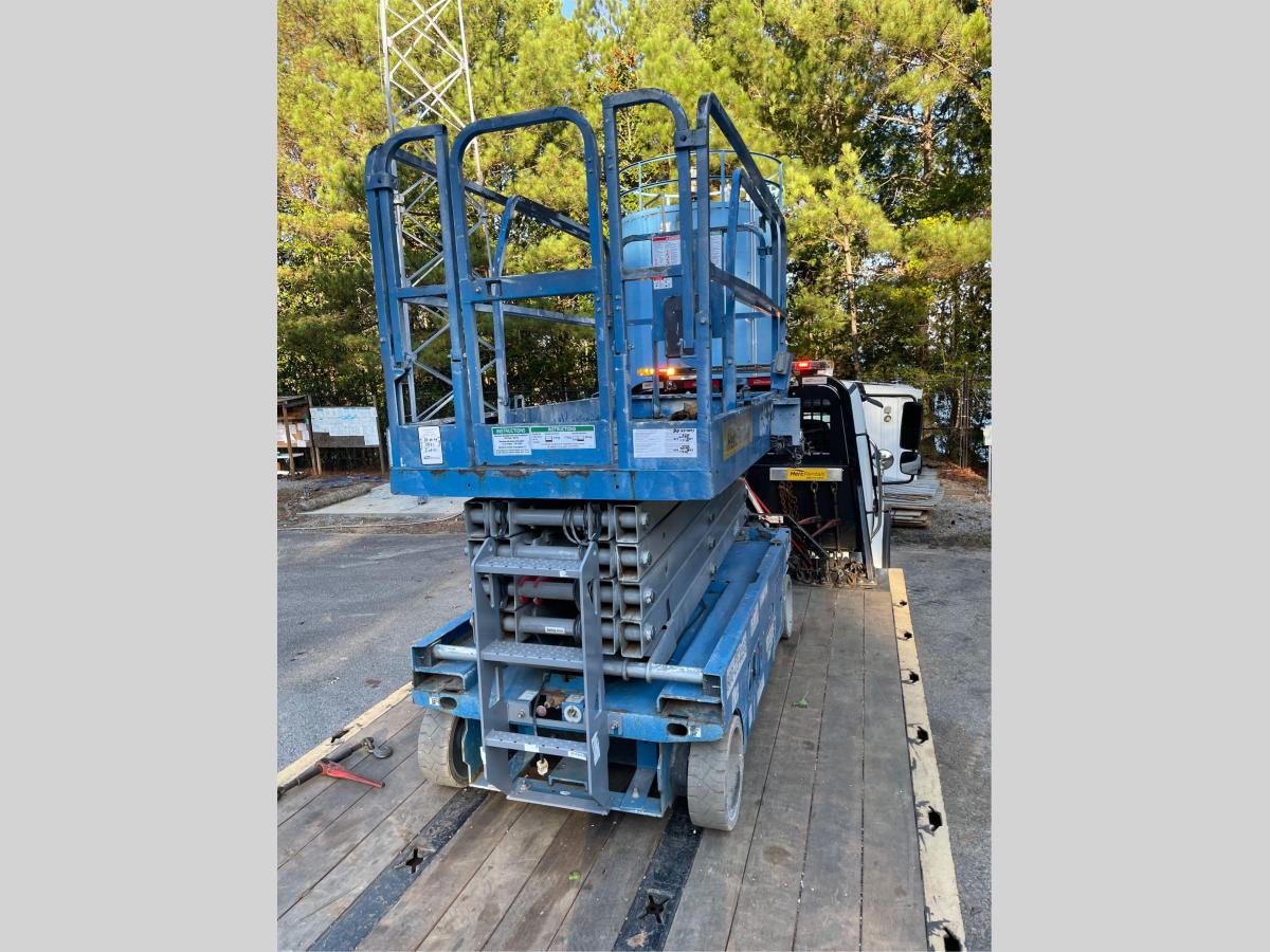 2018 Genie GS-3246