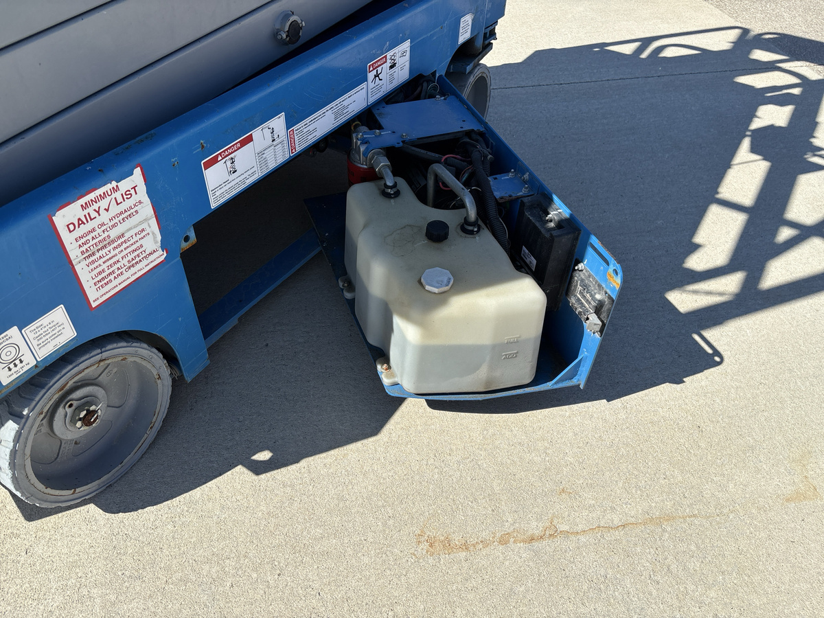 2019 Genie GS-1930-8