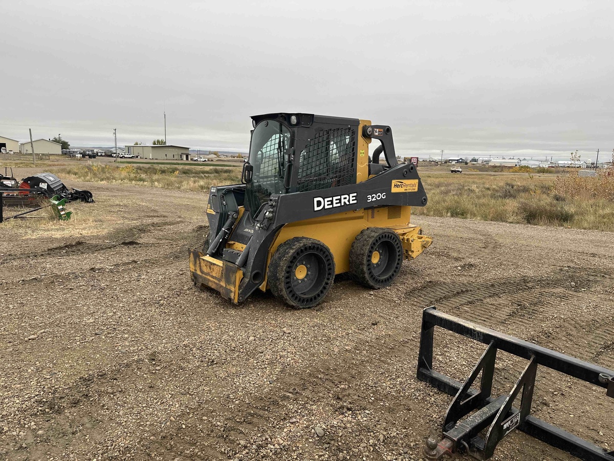 2019 John Deere 320G