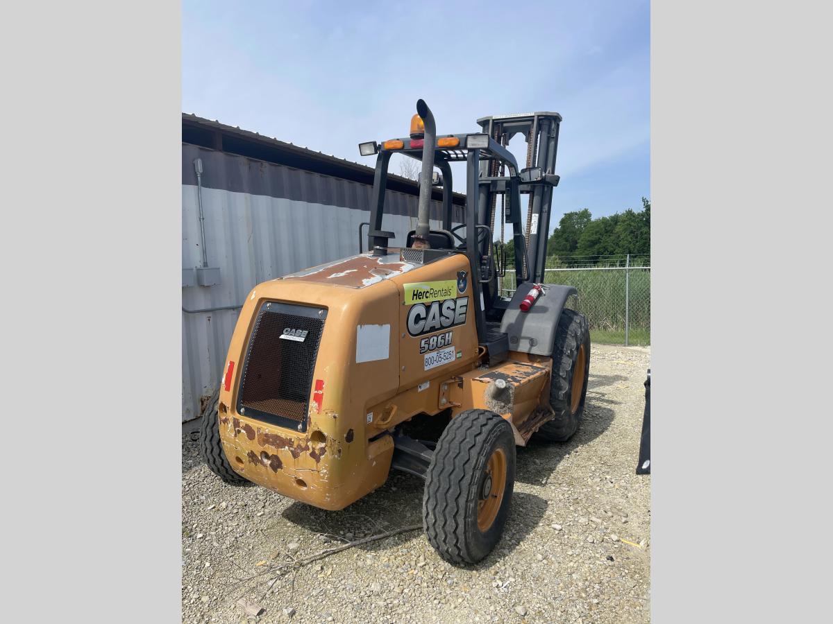 2015 Case 586H-5