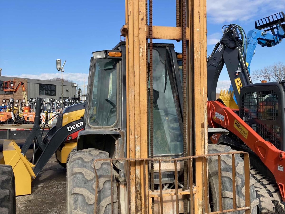 2013 Case 586H-5