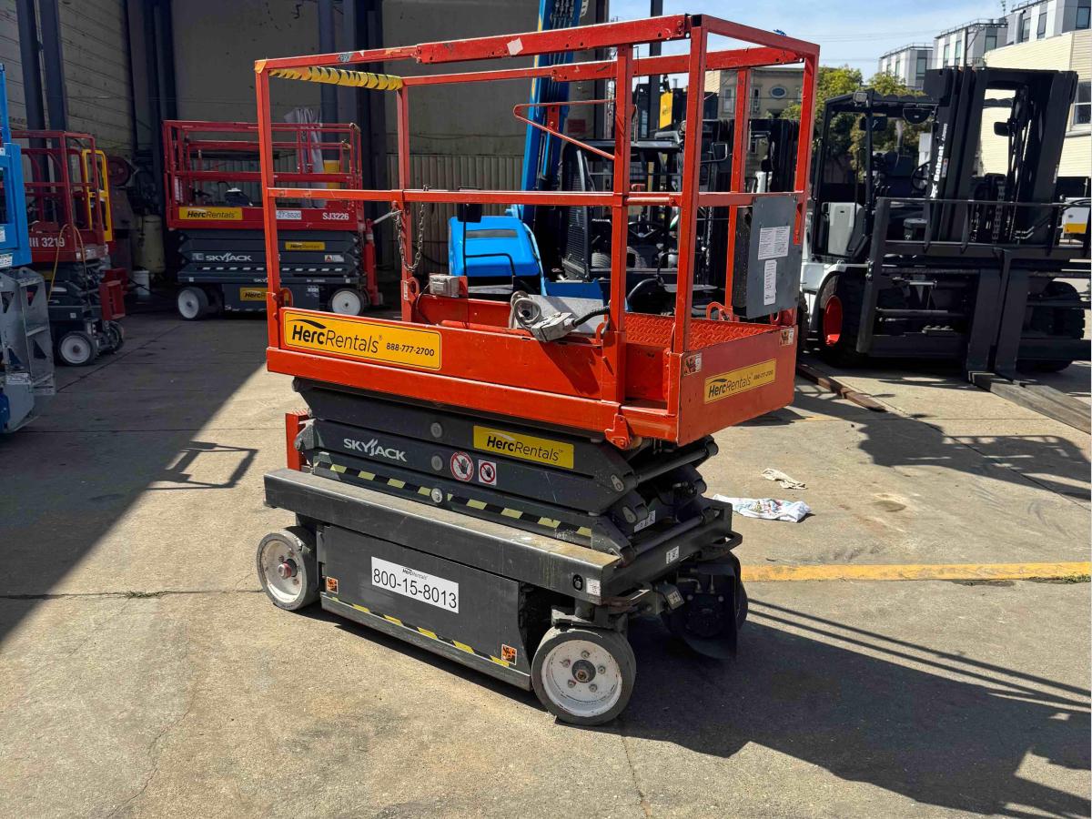 2017 Skyjack SJ3219