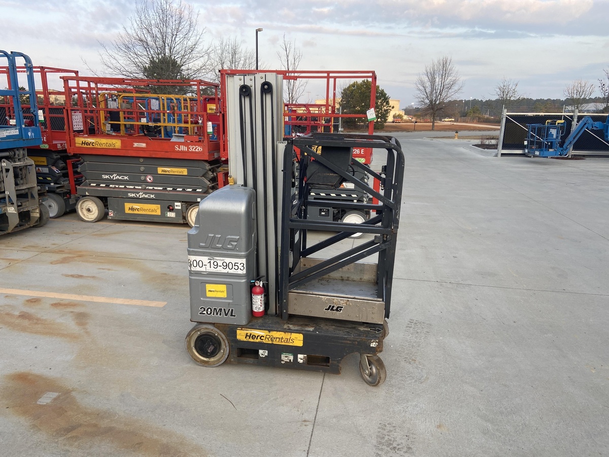 2018 JLG 20MVL