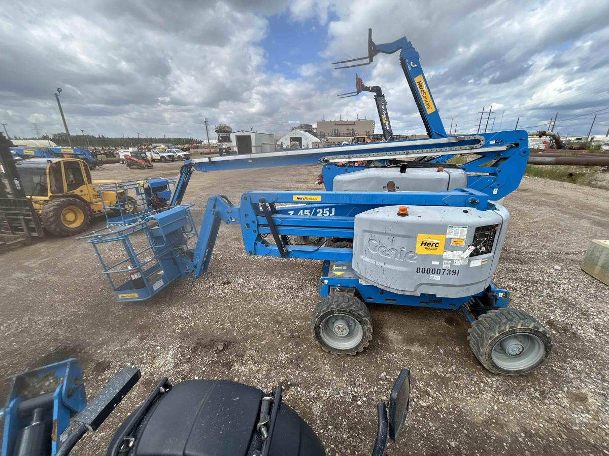 2013 Genie Z-45/25J RT