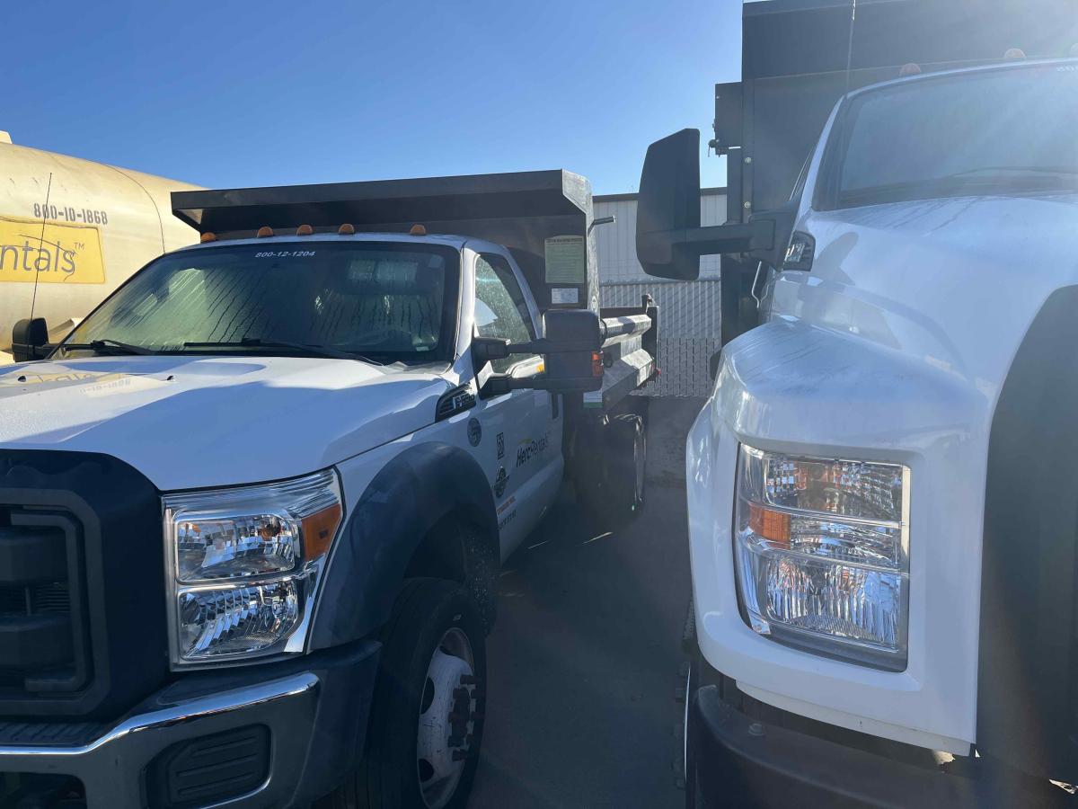 2016 Ford F550-3