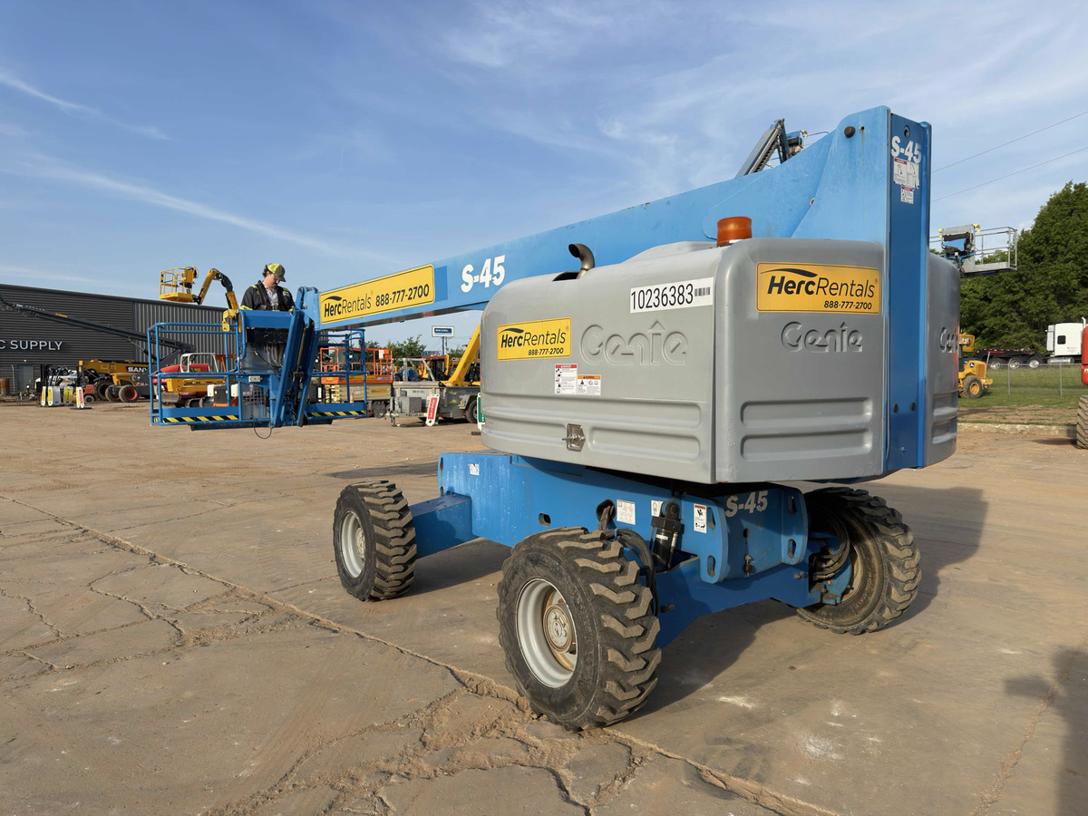 2018 Genie S-45-4