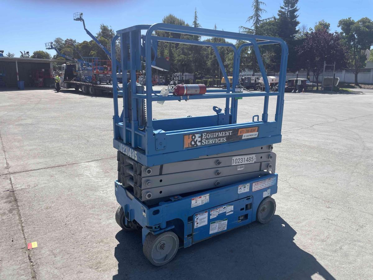 2017 Genie GS-1930