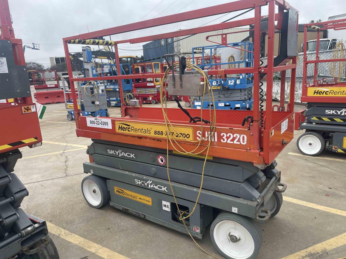 2018 Skyjack SJ-3220