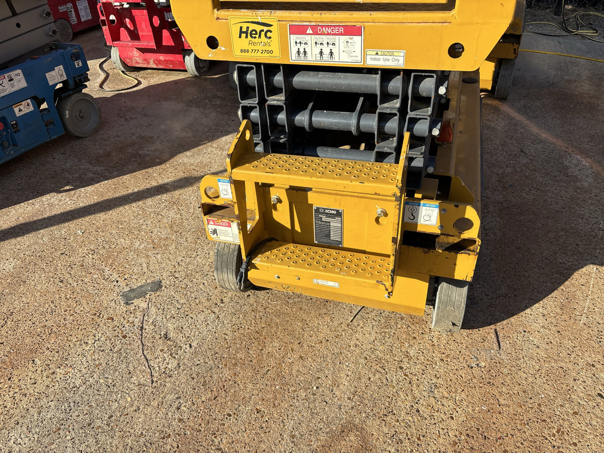 2021 XCMG XG1330DC-9