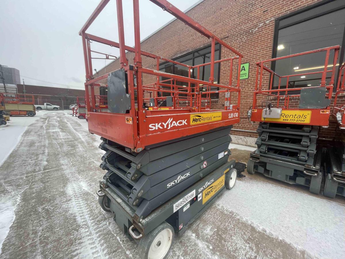 2018 Skyjack SJ4740