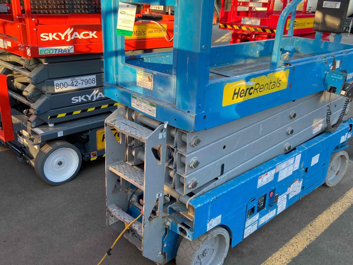 2017 Genie GS-2632