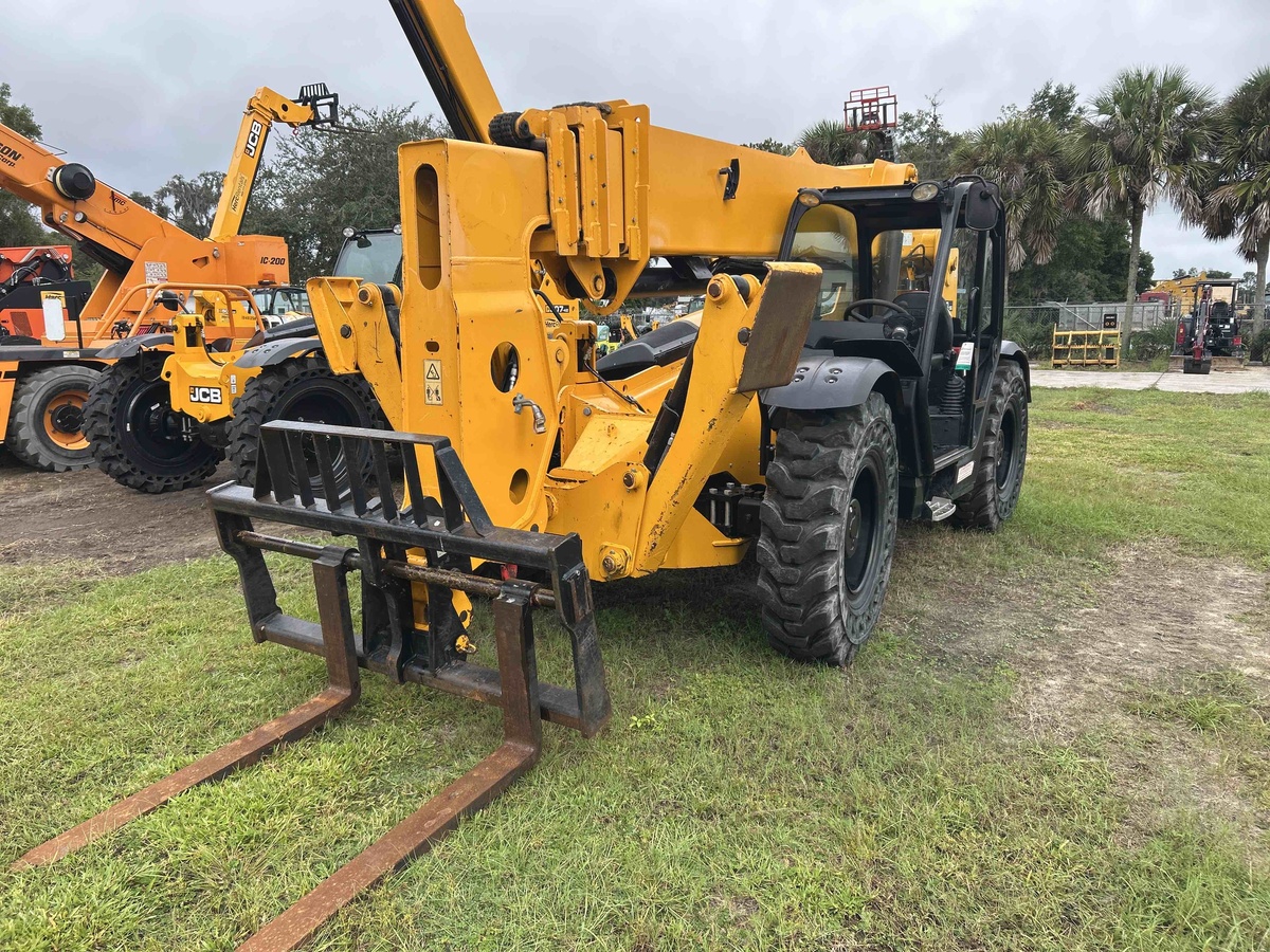 2023 JCB 510-56-1