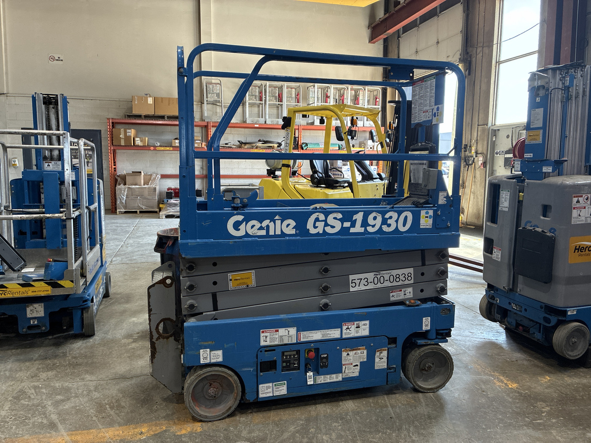 2018 Genie GS-1930