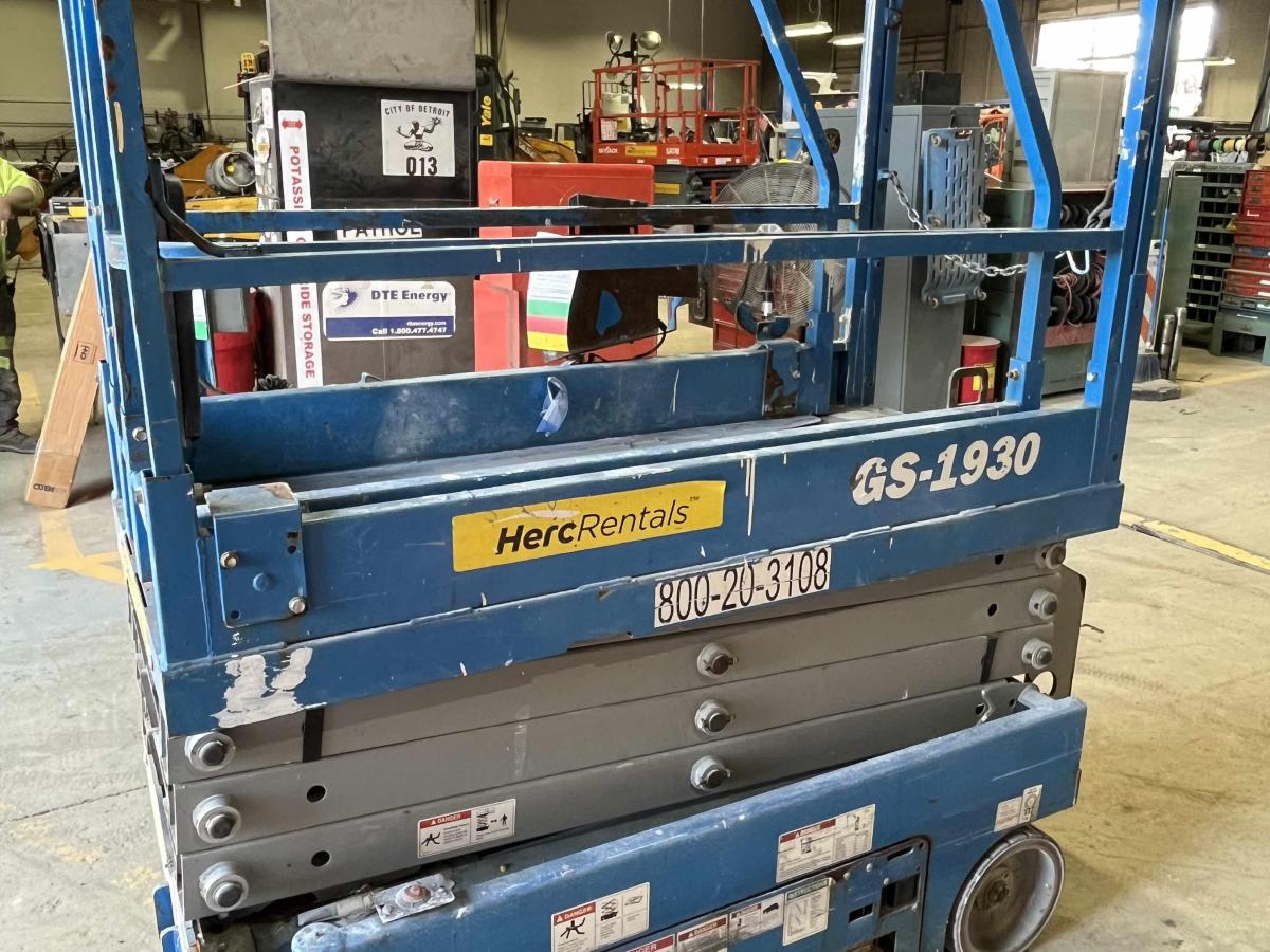 2018 Genie GS-1930