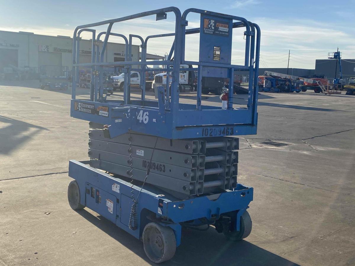 2017 Genie GS-3246-2