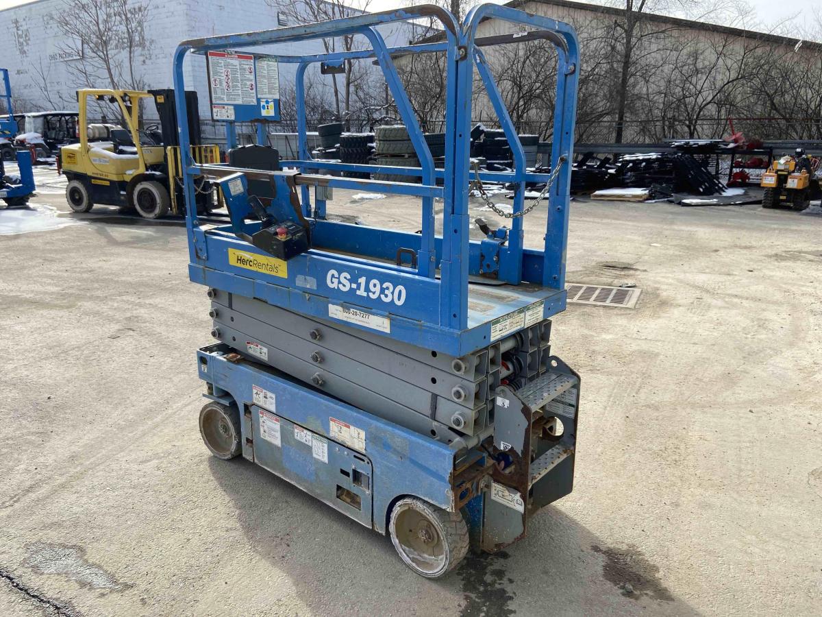 2018 Genie GS-1930