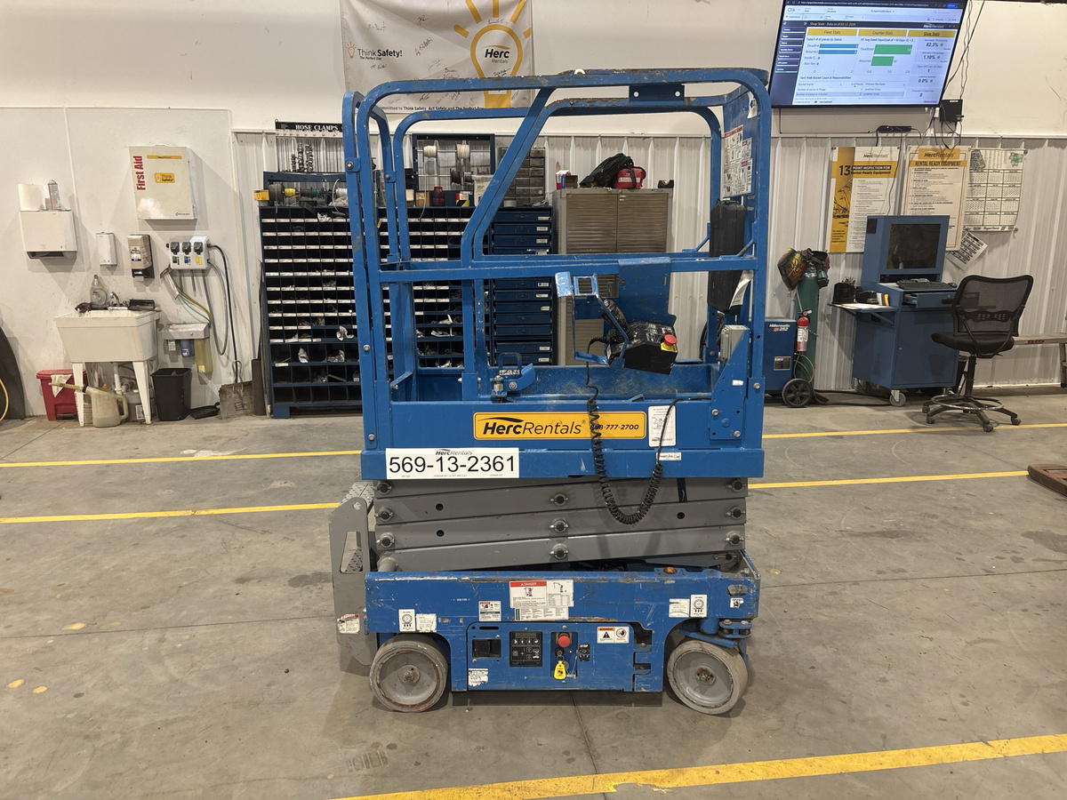 2019 Genie GS1330M