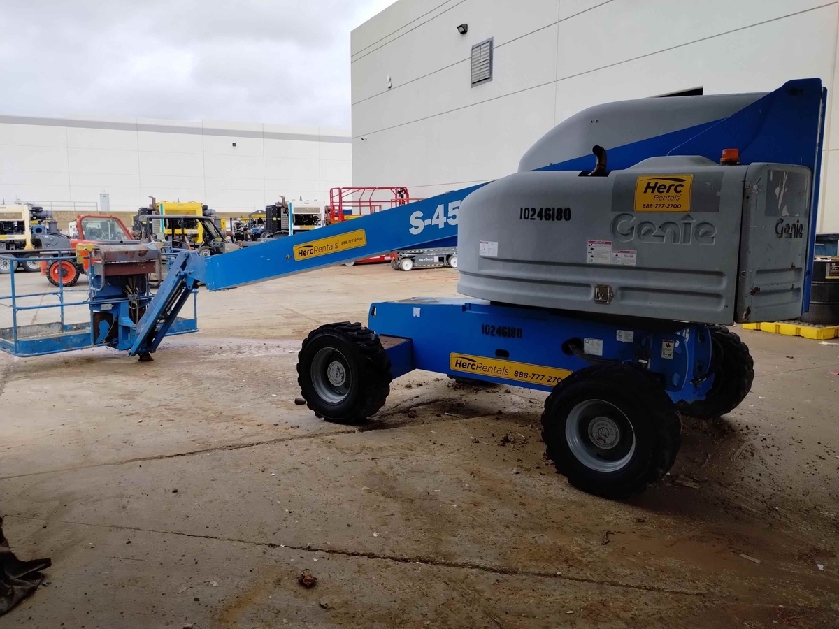 2018 Genie S-45-5