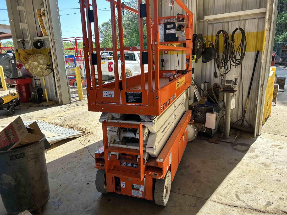 2023 Snorkel S3226E