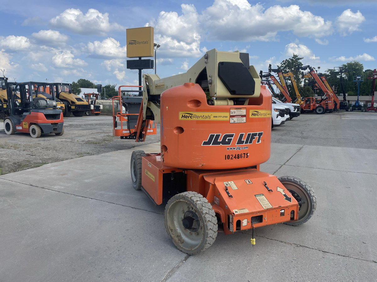 2018 JLG E400AJPN