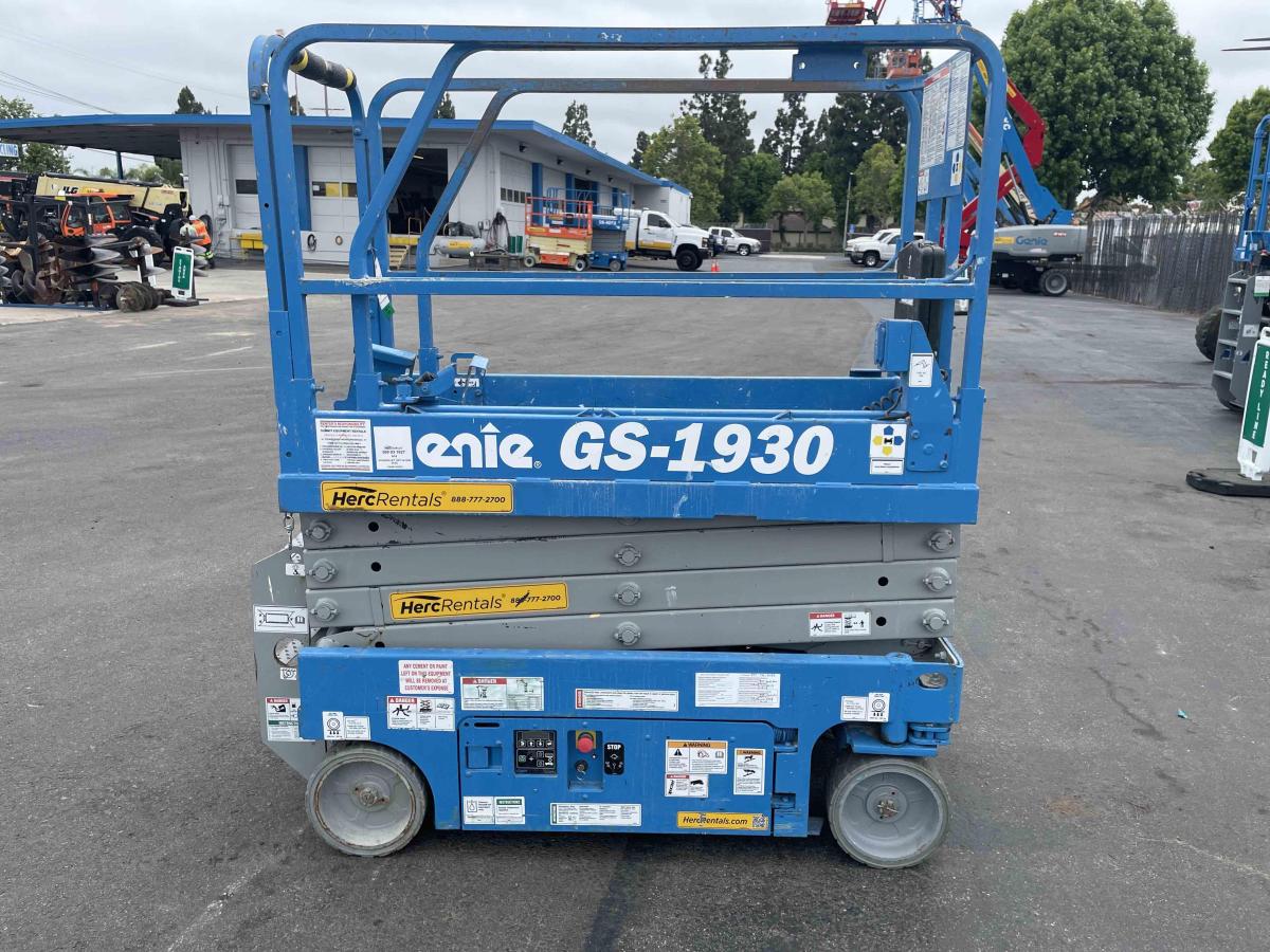 2016 Genie GS-1930