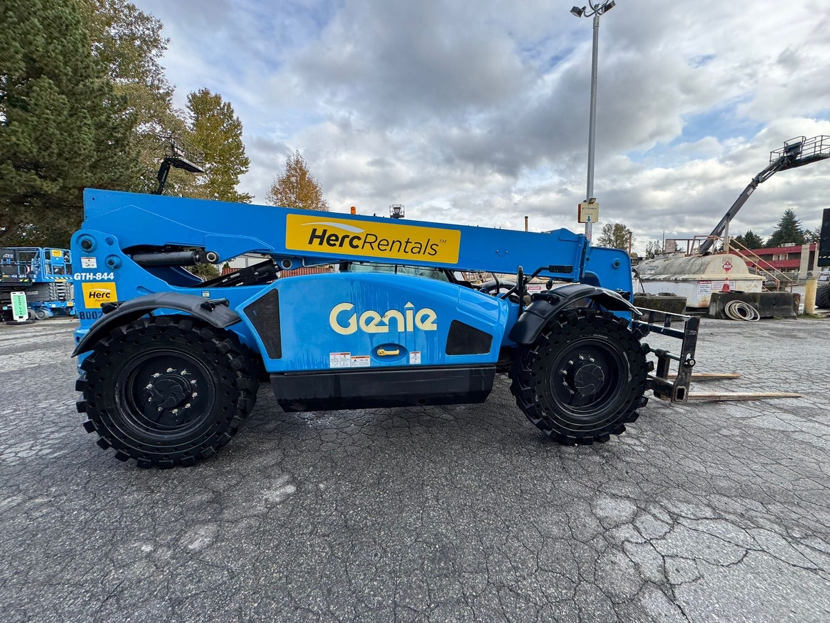 2019 Genie GTH 844