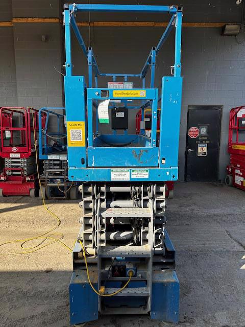 2019 Genie GS-3232