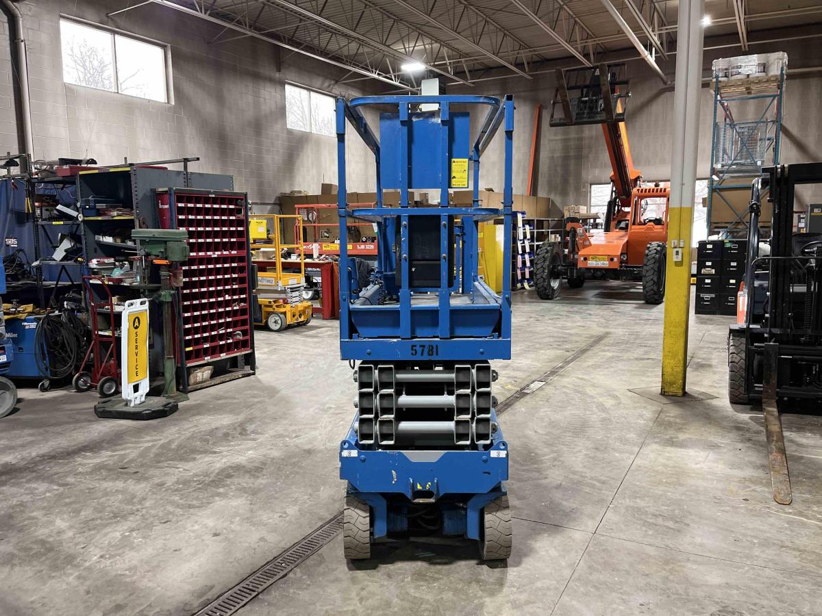 2013 Genie GS-2632